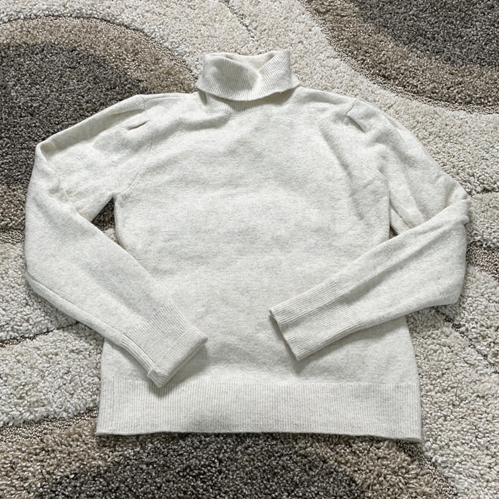 Rachell Parcell Puff Shoulder Turtleneck Sweater